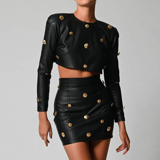 Leder-Set mit Goldknöpfen